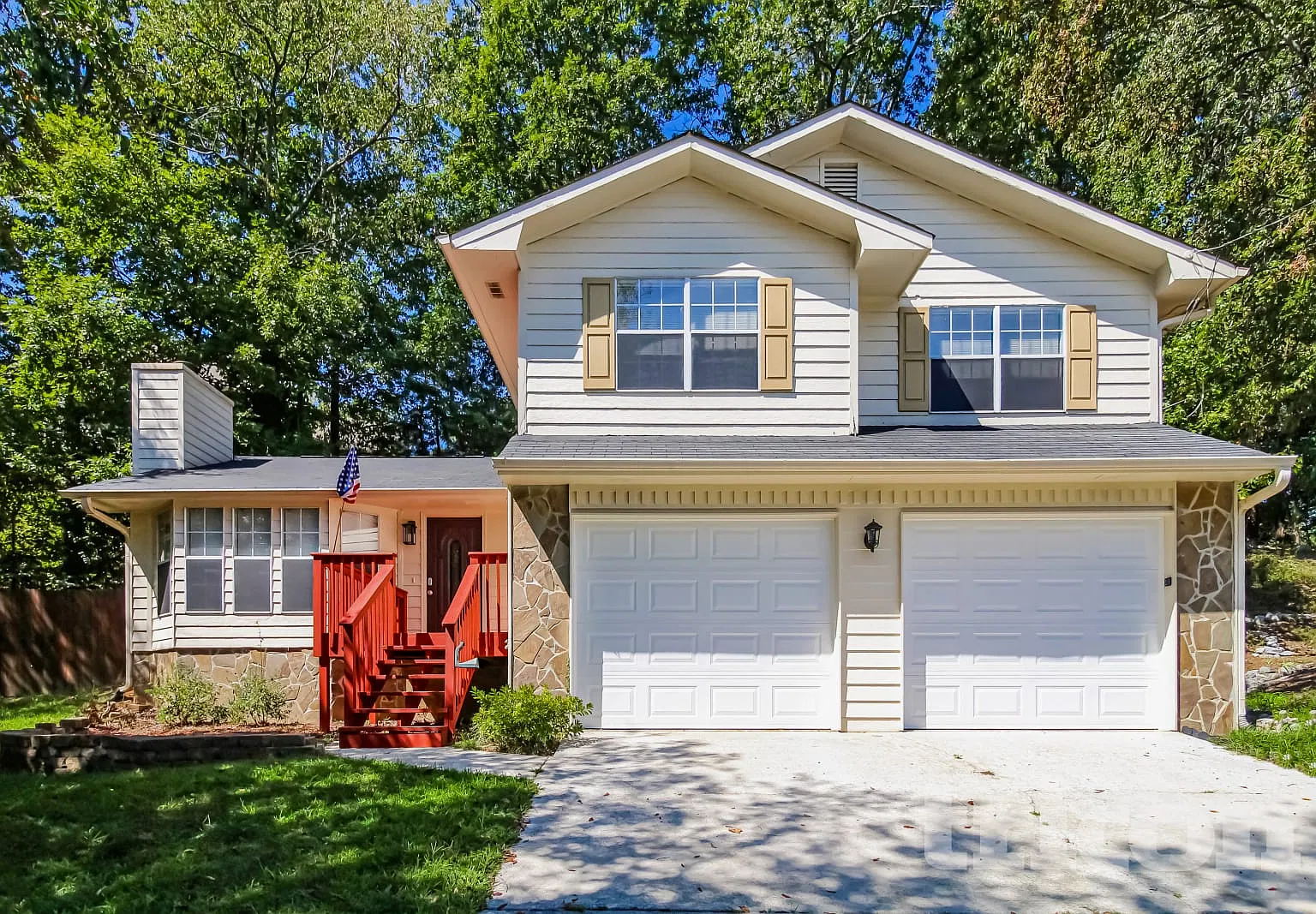 1126 Richland Trace Sugar Hill GA — Photo 1