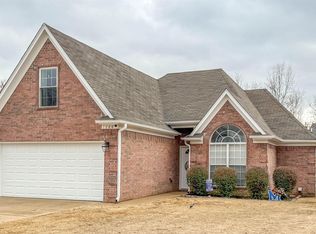 120 Clay Hills Dr, Oakland, TN 38060