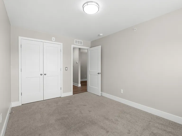 Westlake Place Apartments — Photo 7