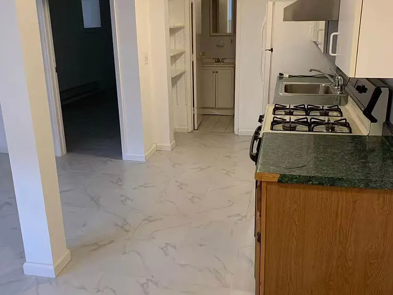 88th Ln — Photo 2