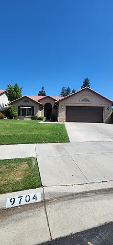 9704 Portland Rose Ave Photo 1