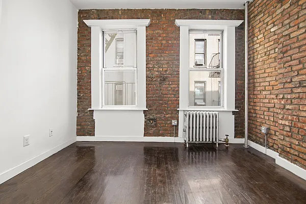 Rented by Compass | media 10