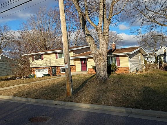 2nd image of 374 6th St