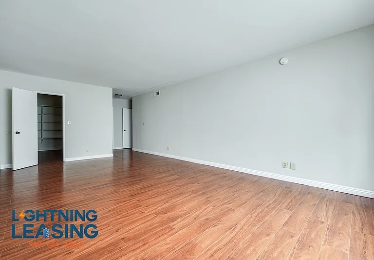 815 S Shenandoah St #301 — Photo 18