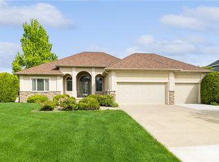 9513 NW Newgate Dr, Johnston, IA 50131