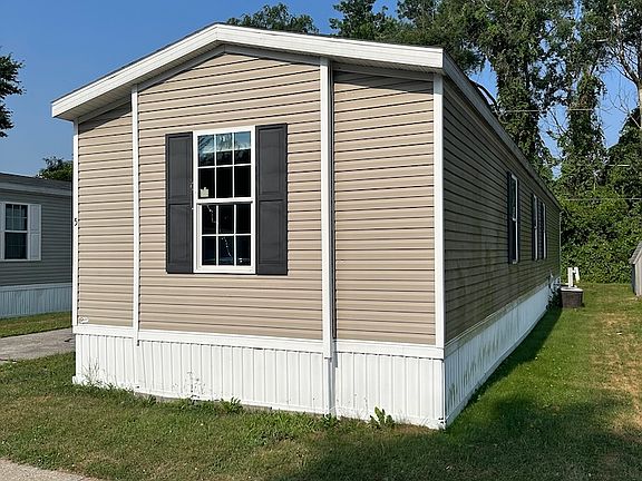2nd image of 7519 Dorr Street Toledo #5