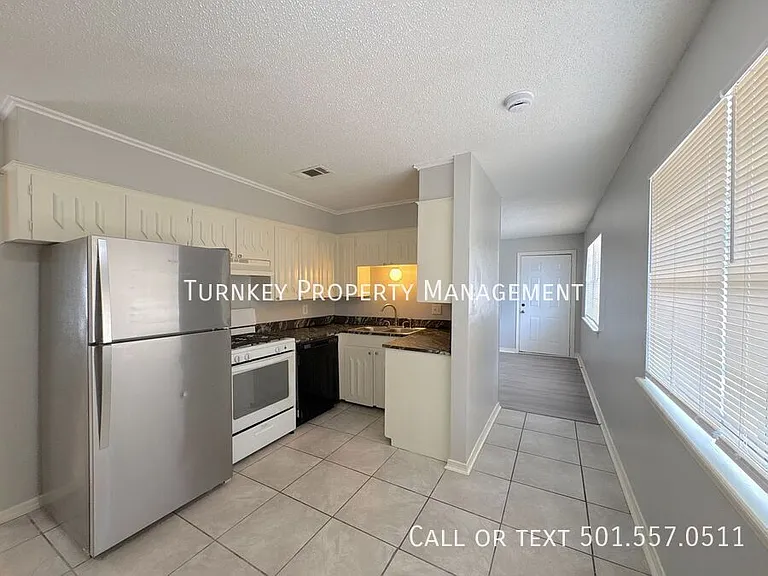 11015 Mara Lynn Rd — Photo 1