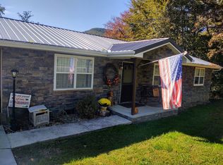 171 Crutchfield Ln, Jacksboro, TN 37757