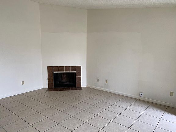 2nd image of 2853 Chelmsford Way #2853