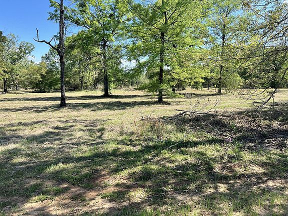 4th image of 421 Pitt Rd