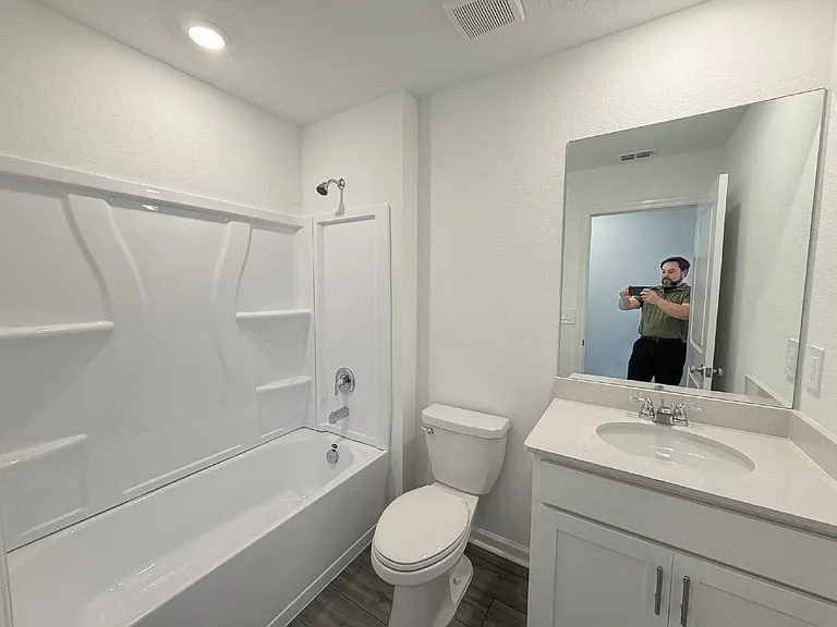 5462 NW 22nd Dr — Photo 7