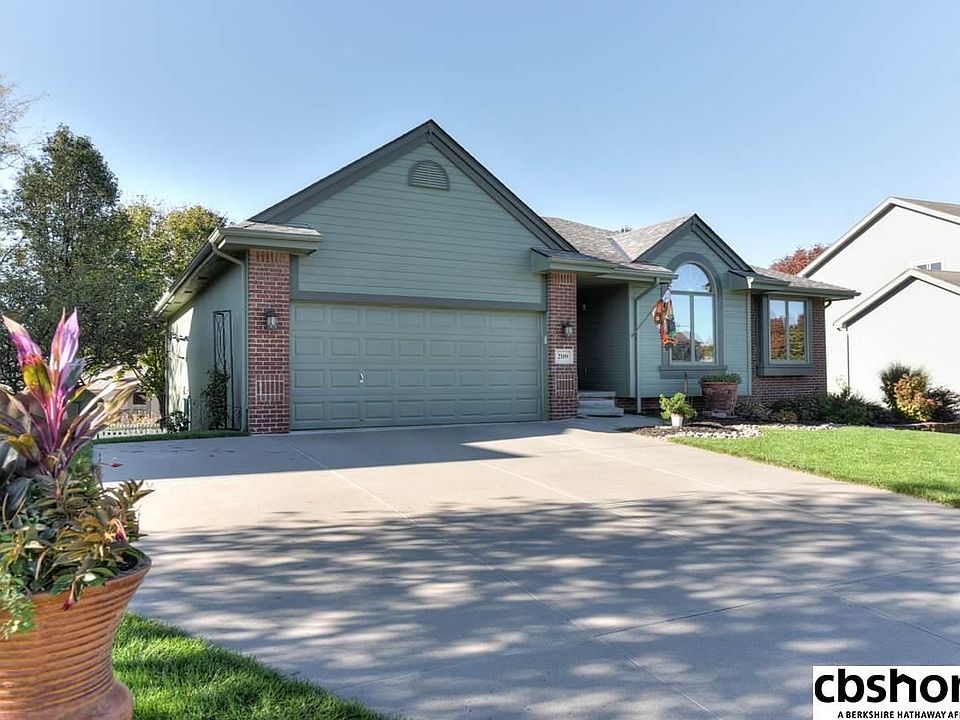1st image of 2109 Dana Ln