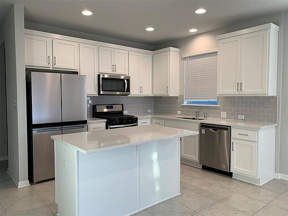 5th image of 1829 Harvest Knoll Ln