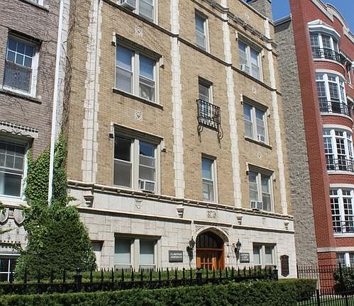 2nd image of 640 W Wrightwood Ave APT 212
