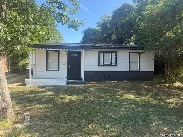 3 bed, 2.0 bath, 1368 sqft, $1,650 — Photo 1