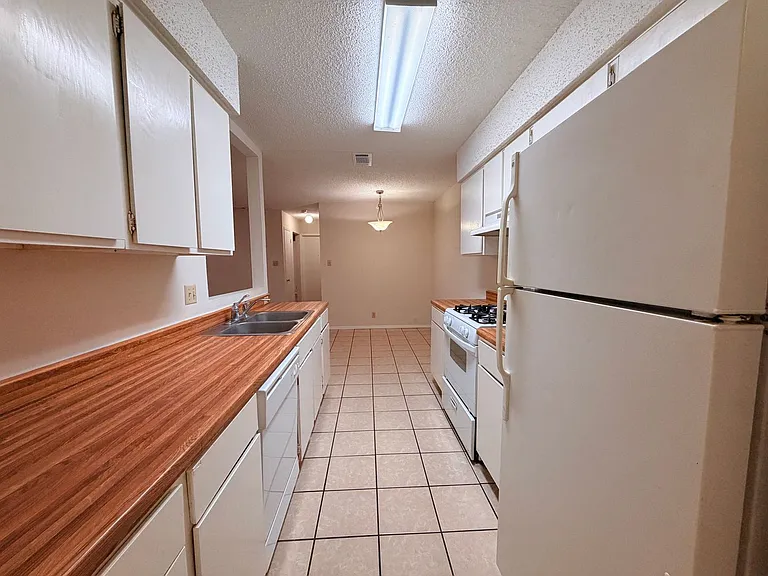 2303 Whitlow Cv — Photo 14