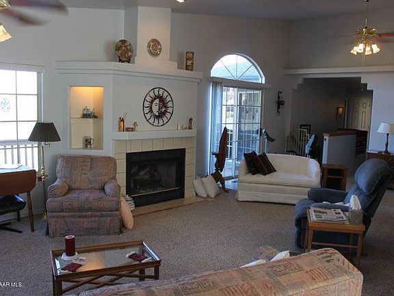 3rd image of 555 Shadow Mountain Dr