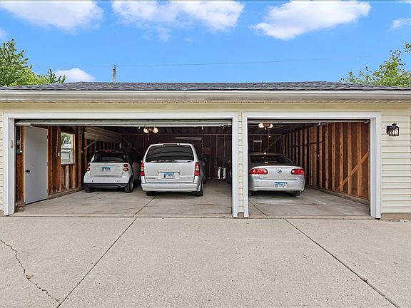 5th image of 121 Seton Pl