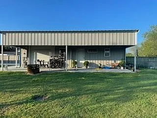 312 Glenmore St — Photo 3