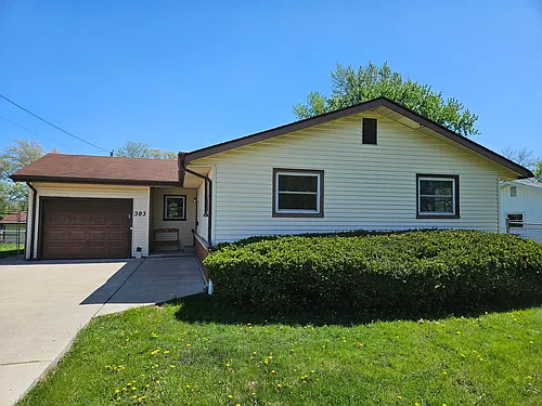 393 Sioux Ln Photo 1