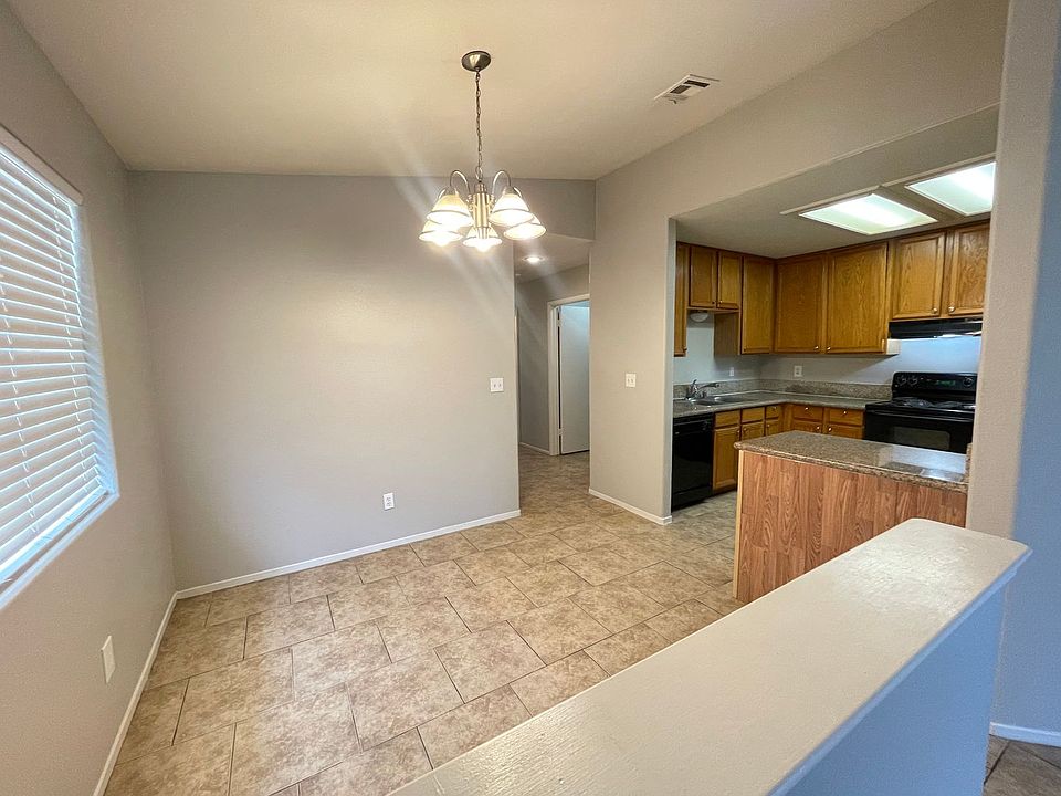 1st image of 4437 Harris Ave