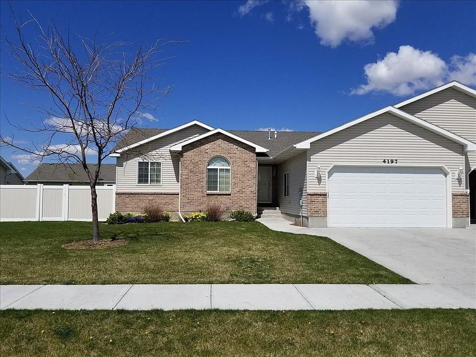1st image of 4197 E Bracken Way