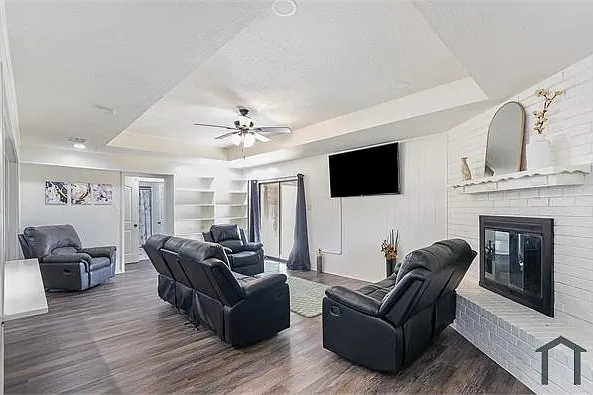 501 Field St — Photo 13
