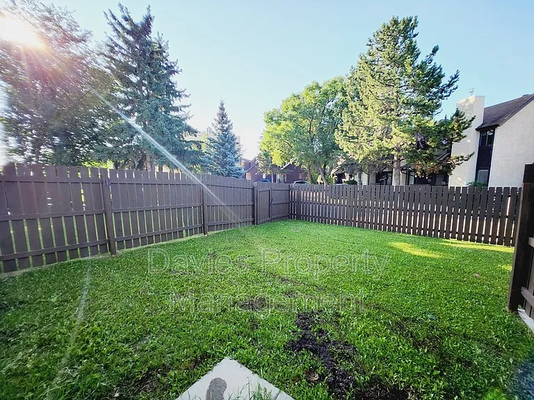 636 Saddleback Rd NW — Photo 16