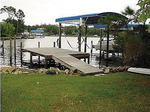1st image of 69 Lakeshore Dr