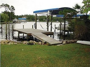 69 Lakeshore Dr, Shalimar, FL 32579