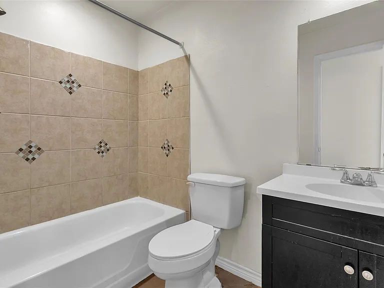 6913 Chasewood Dr — Photo 17