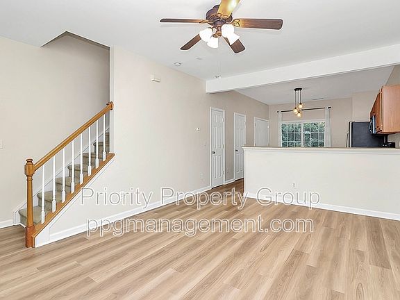 3rd image of 3055 Golden Dale Ln #1