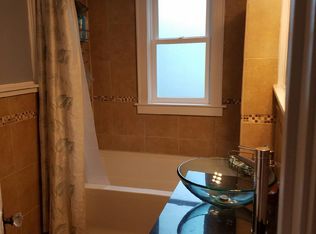 364 W 21st St, Holland, MI 49423