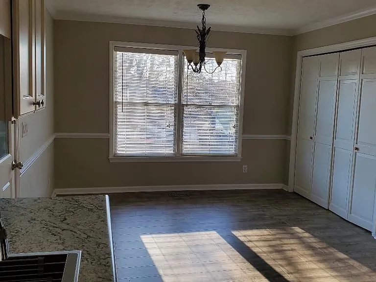 7494 Fairpoint Rd — Photo 11