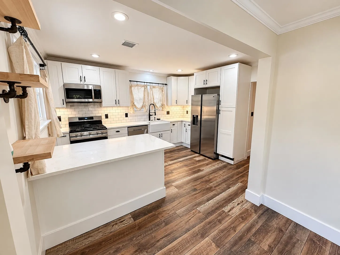 5 bed, 1.0 bath, $4,500 — Photo 4