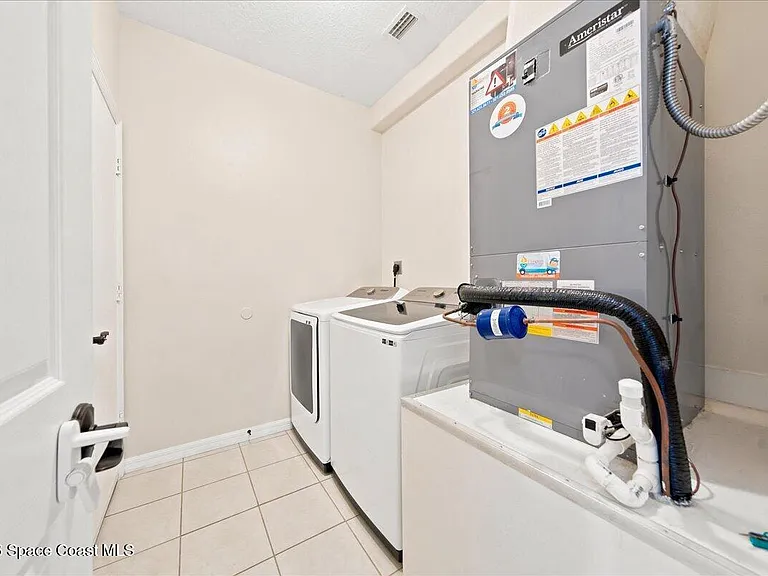 5647 Indigo Crossing Dr — Photo 28