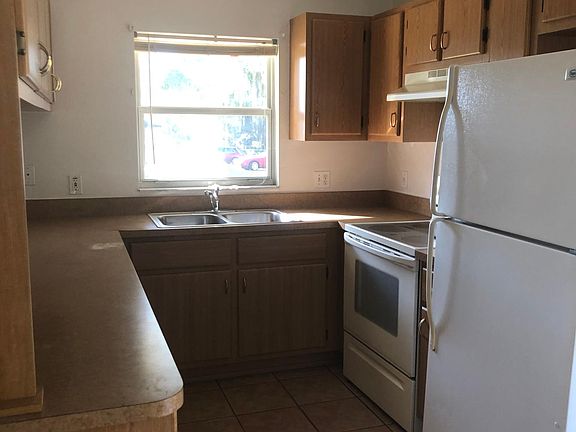 2nd image of 5765 NE 34th St #5765