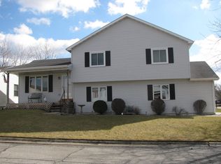507 Rainier Ct, Valparaiso, IN 46385