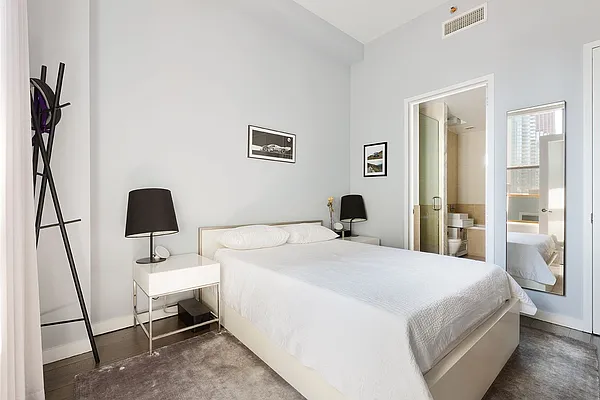 Rented by Compass | media 30