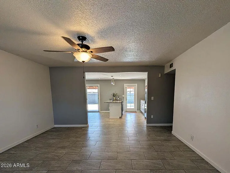 1711 S Hardy Dr — Photo 6