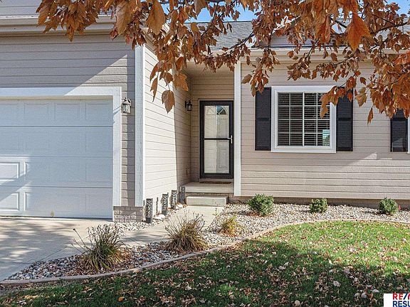 2nd image of 10707 Winding River Dr