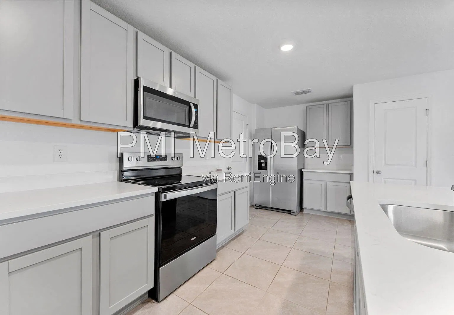 4 bed, 2.5 bath, 2035 sqft, $2,550 — Photo 1