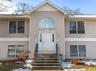 308 S Broad St APT 12, Griffith, IN 46319