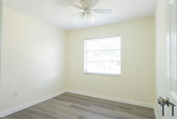 11500 NW 35th Pl — Photo 20