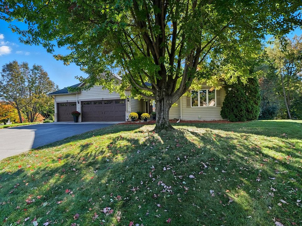 1st image of 20698 Jasmine Cir