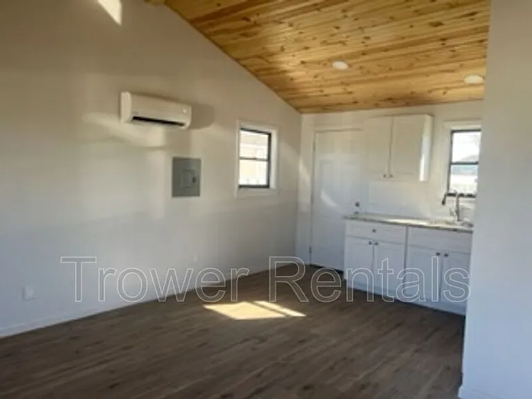 219 Fitch Ave — Photo 4