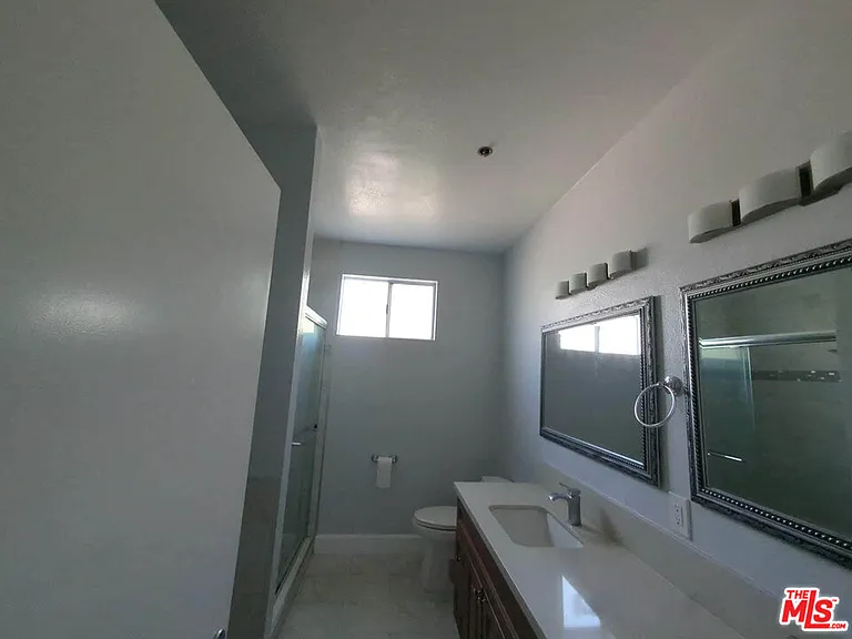 1844 Thayer Ave #102 — Photo 21