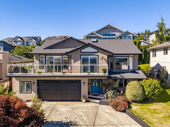 757 Bowen Dr, Campbell River, BC V9H 1S2