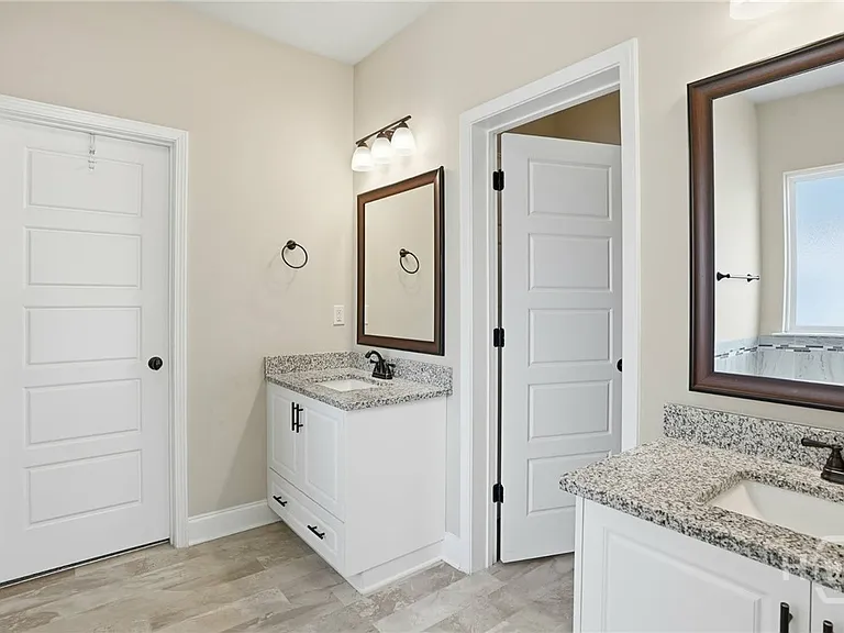 141 Hayden Pl — Photo 12
