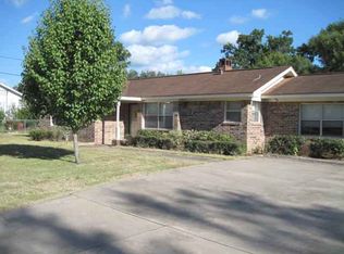 115 Morris Dr, Rose Hill Acres, TX 77657